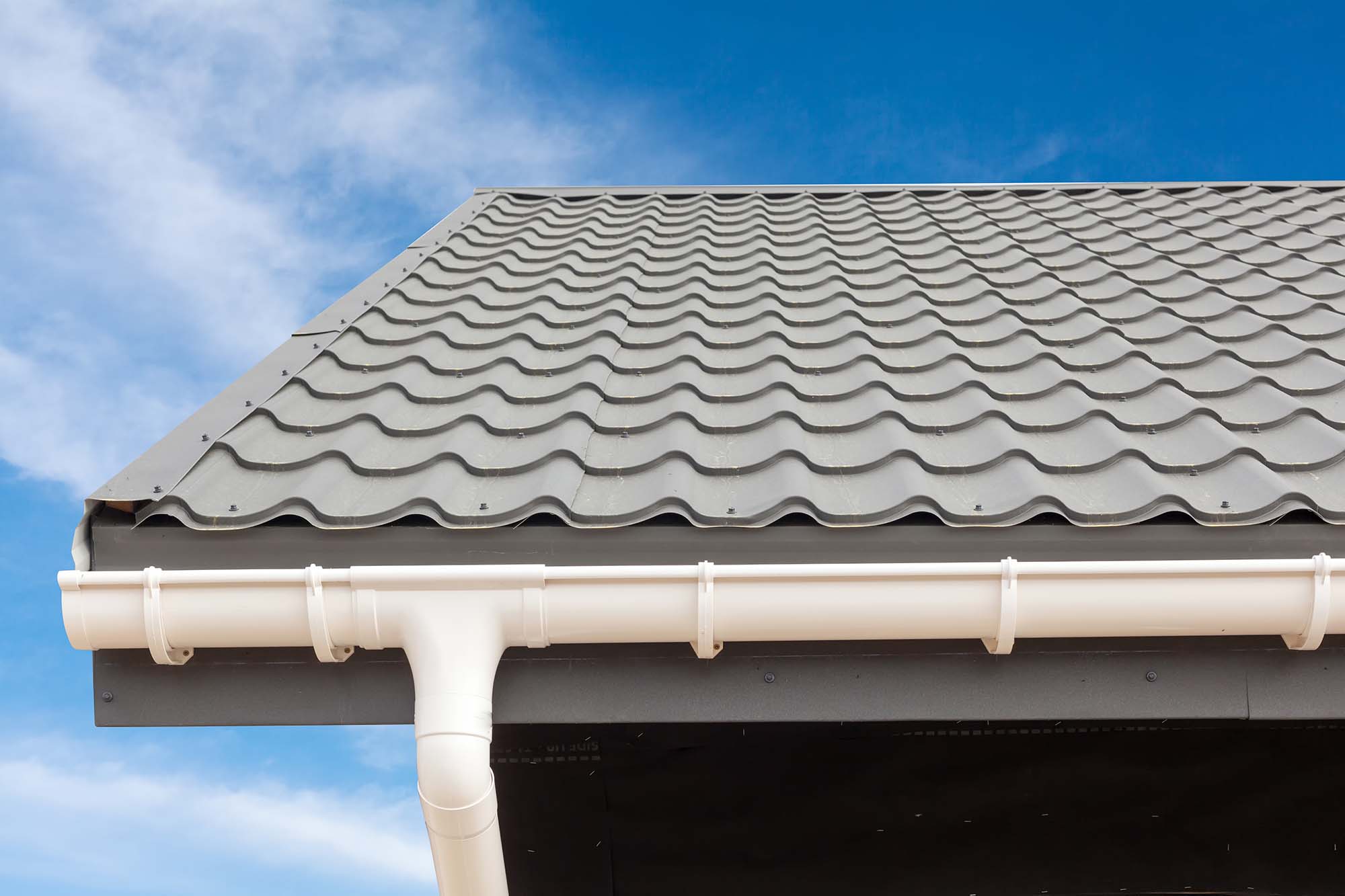 picture of a roof and gutters